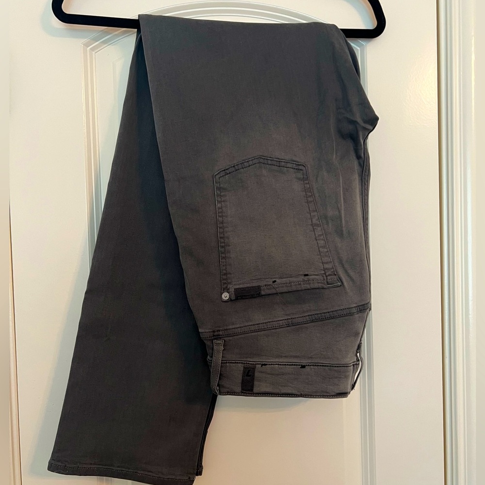 7 For All Mankind Luxe Sport Slimmy pants